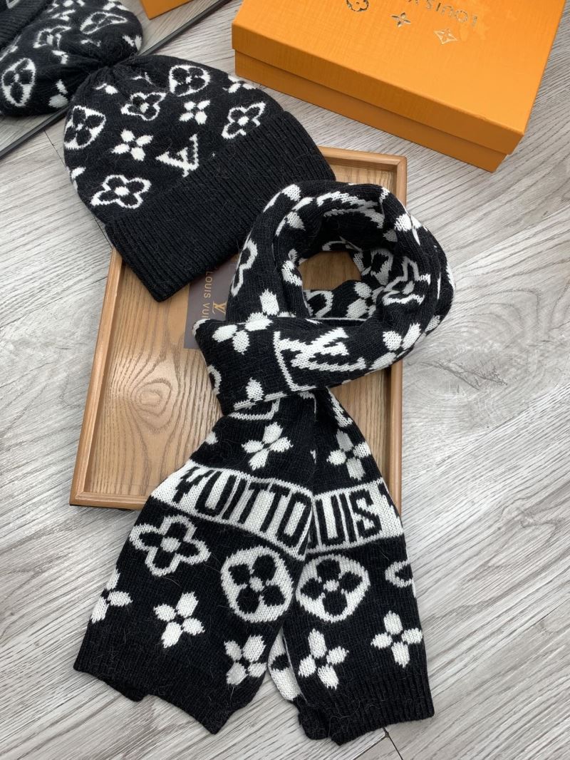 Louis Vuitton Caps Scarfs